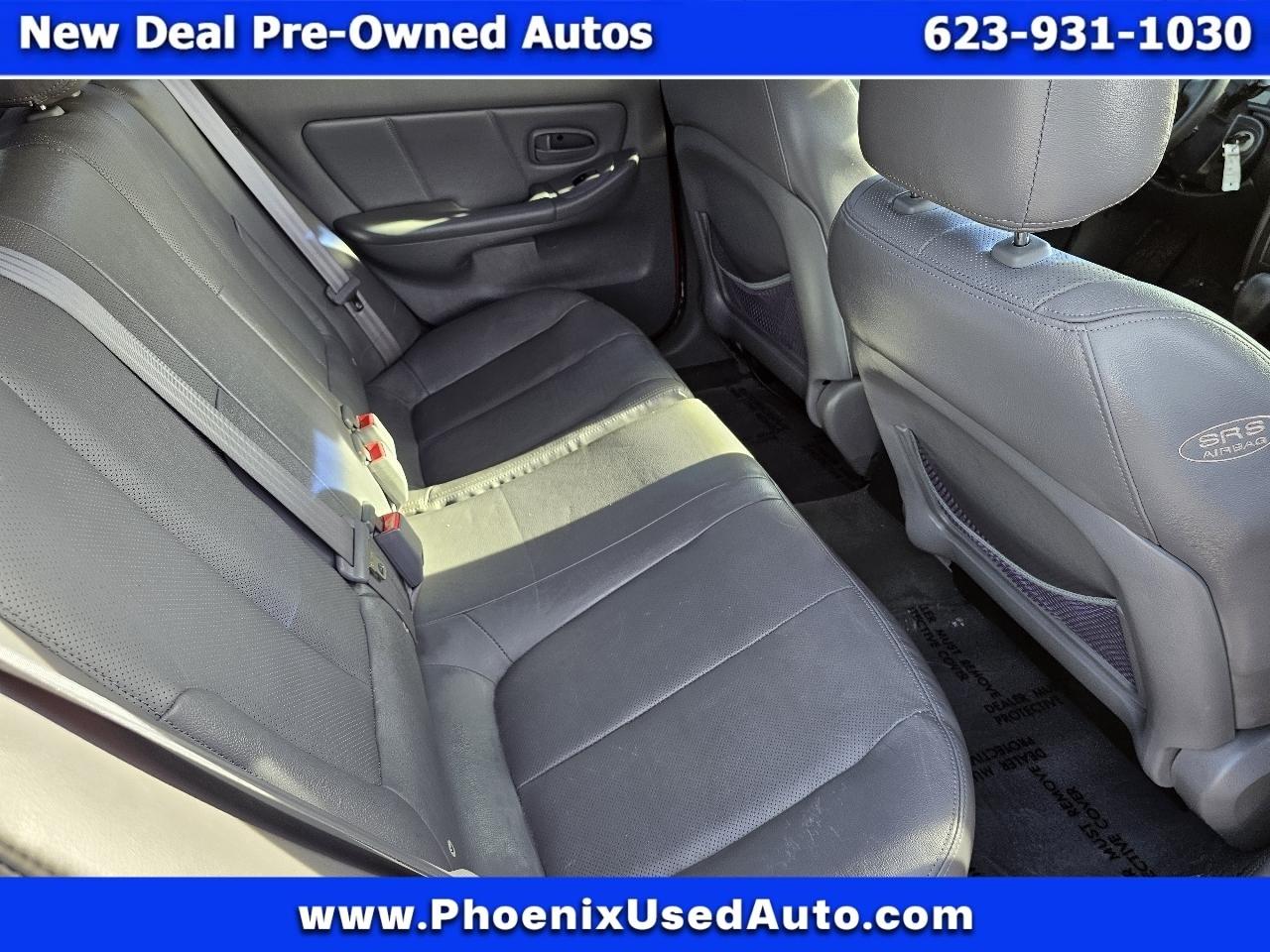 Hyundai Elantra GLS 5-Door 2005