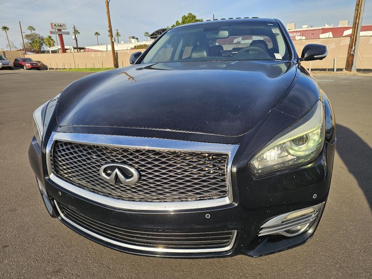 Infiniti Q70 3.7 2017