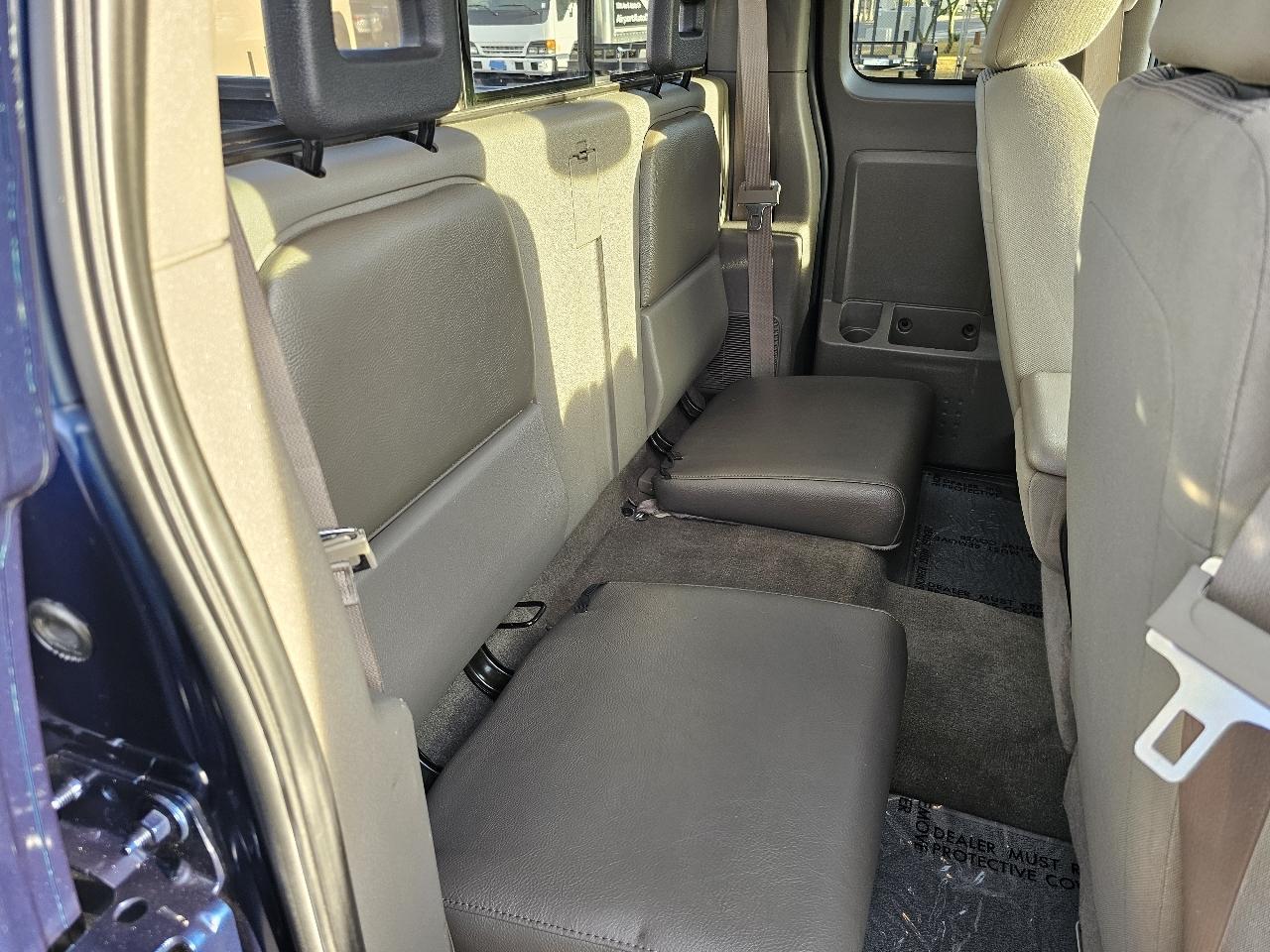 Mitsubishi Raider DuroCross V8 Extended Cab 4WD 2006