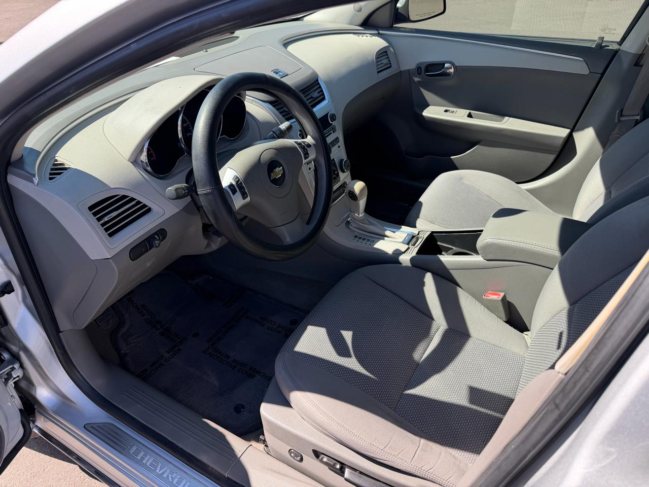 Chevrolet Malibu 1LT 2012