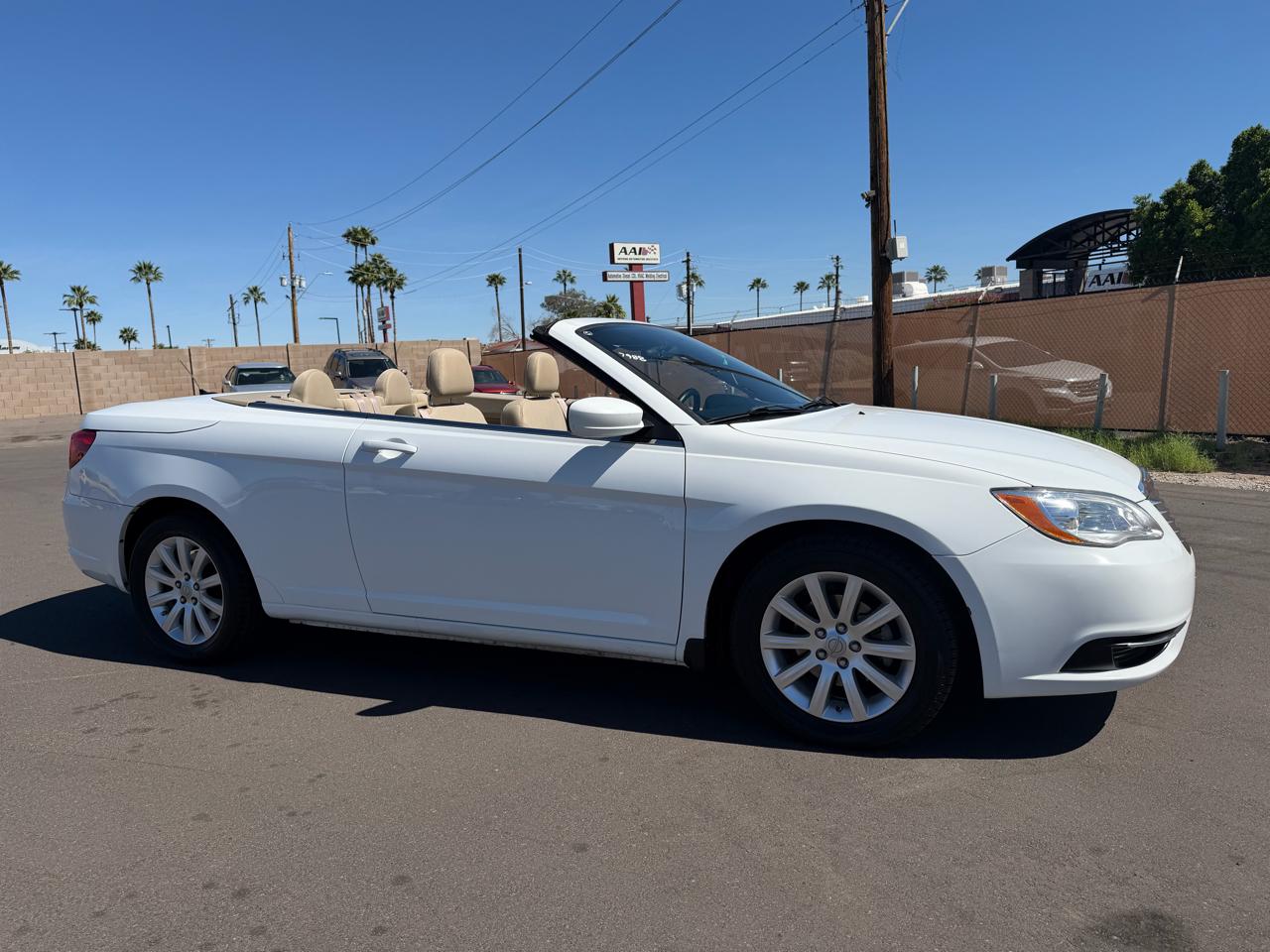 2011 Chrysler 200 Touring Convertible