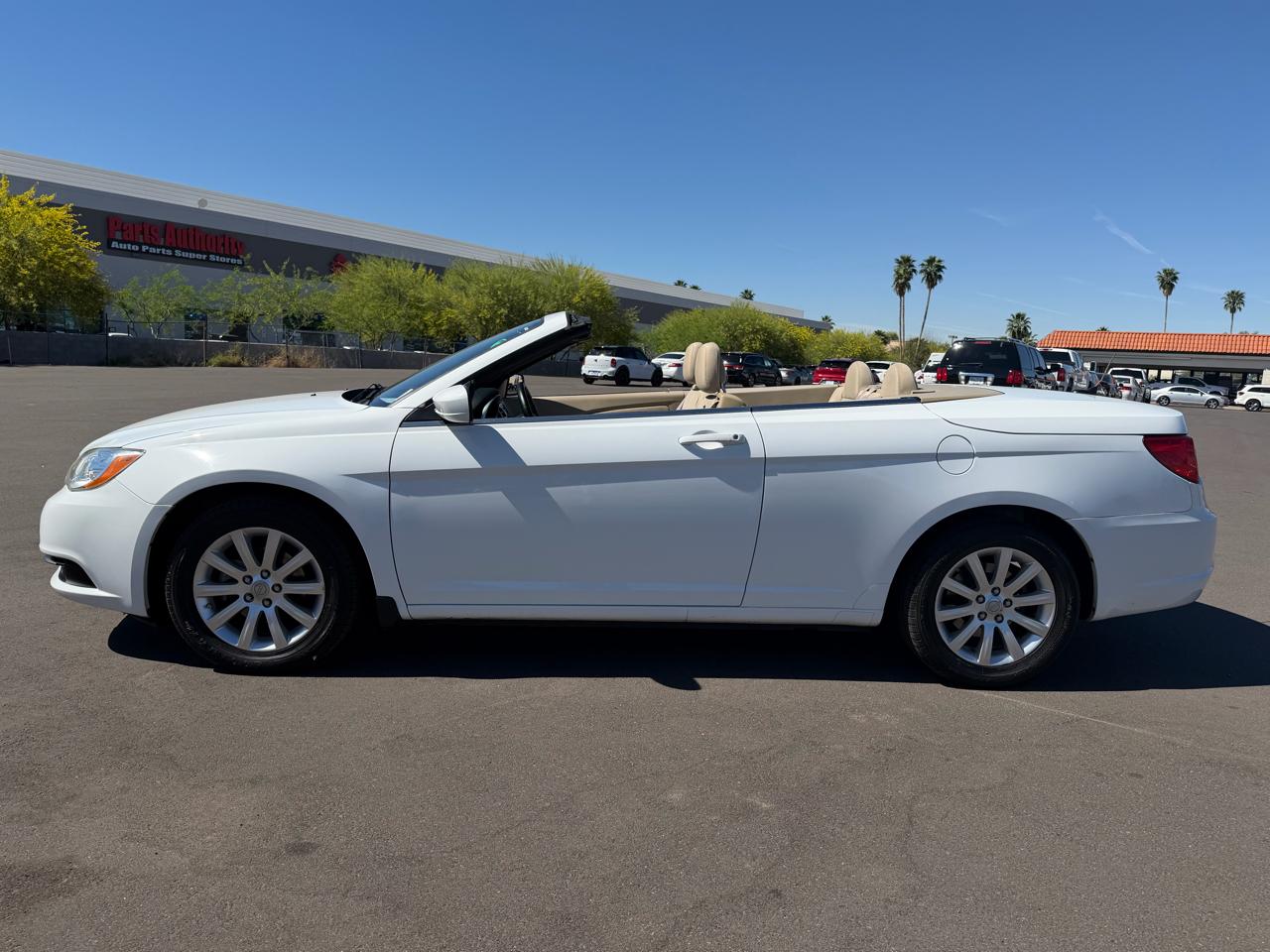 Chrysler 200 Touring Convertible 2011