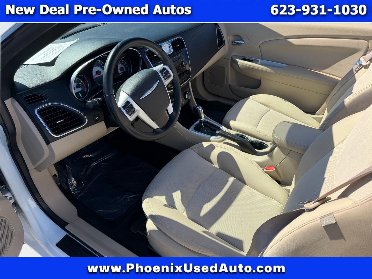 Chrysler 200 Touring Convertible 2011