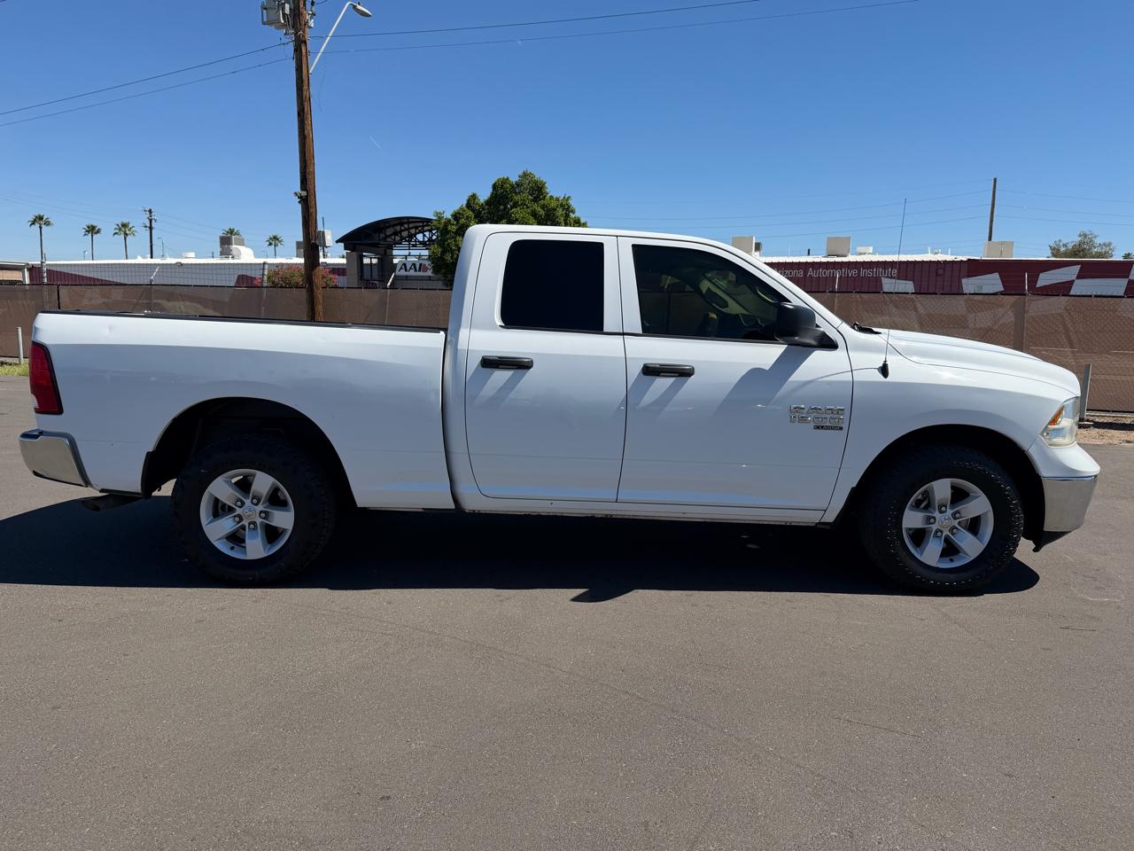 RAM 1500 Classic Tradesman Quad Cab 2WD 2019