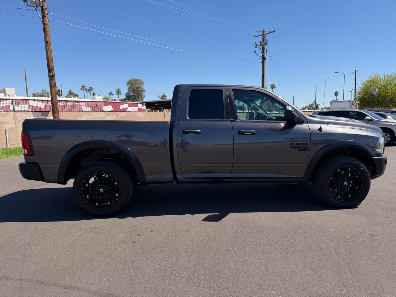 RAM 1500 Classic Tradesman Quad Cab 4WD 2020