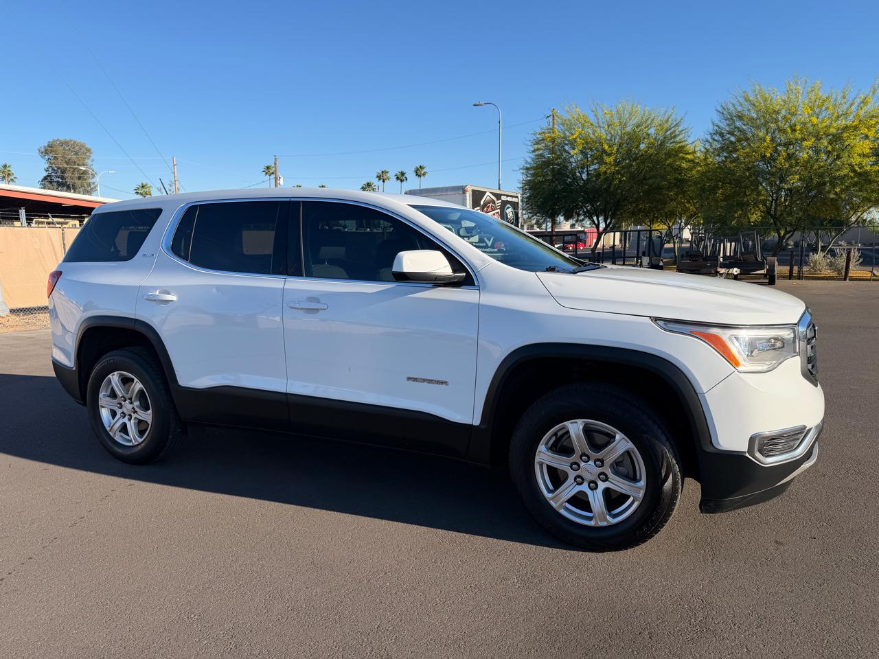 GMC Acadia SLE-1 FWD 2019