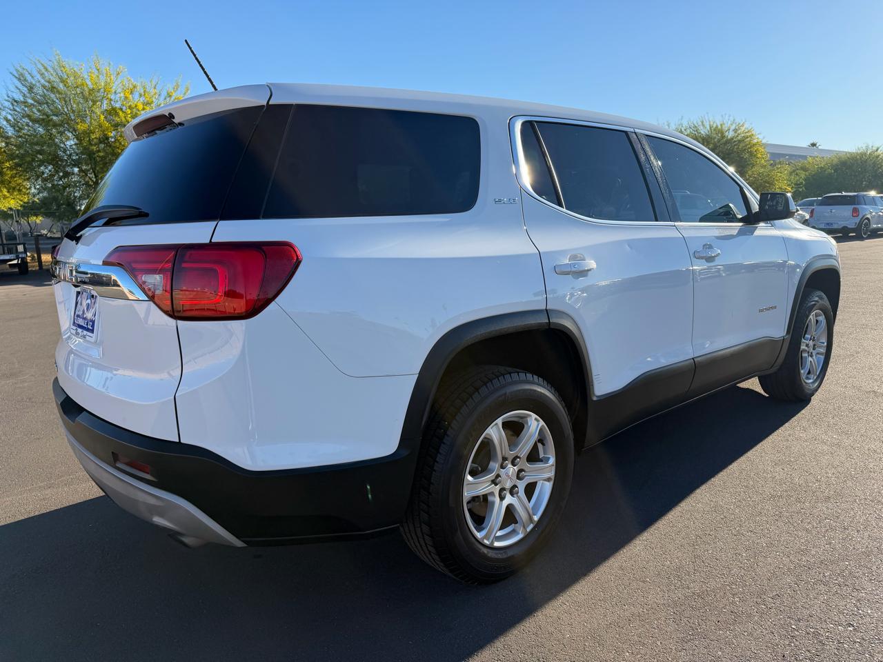 GMC Acadia SLE-1 FWD 2019