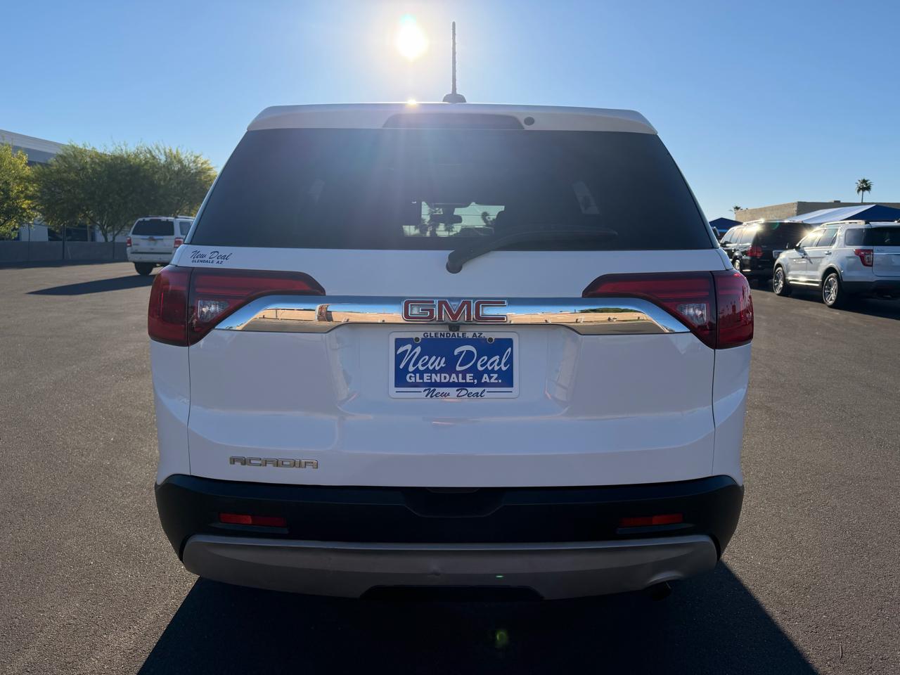 GMC Acadia SLE-1 FWD 2019