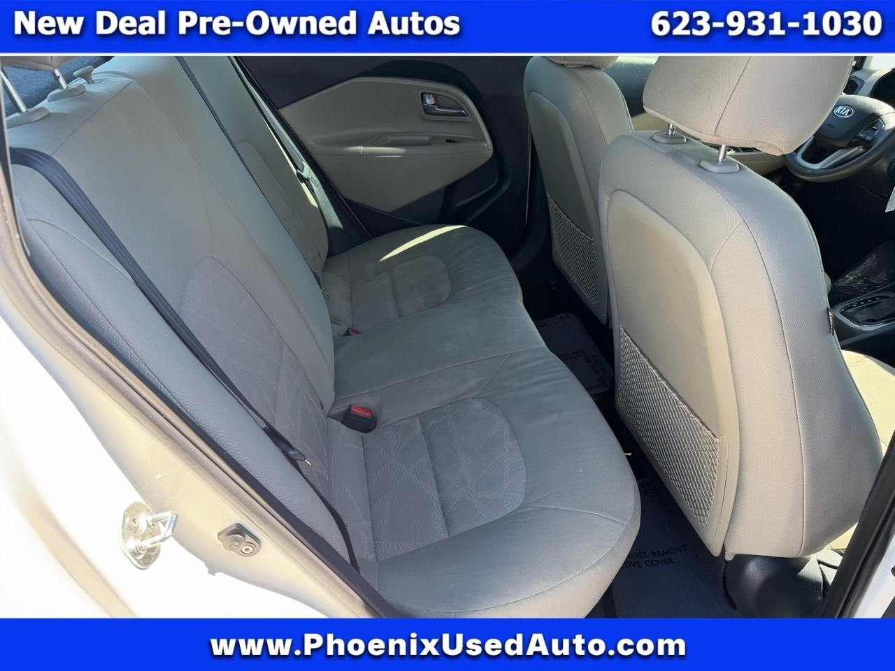 Kia Rio LX 2015