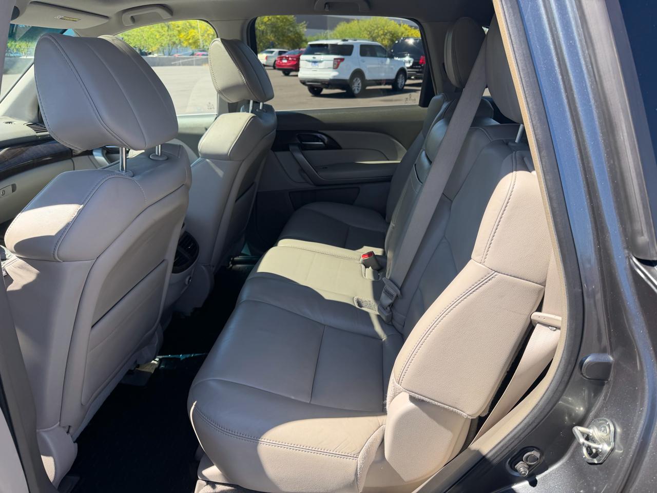 Acura MDX 6-Spd AT w/Tech Package 2012