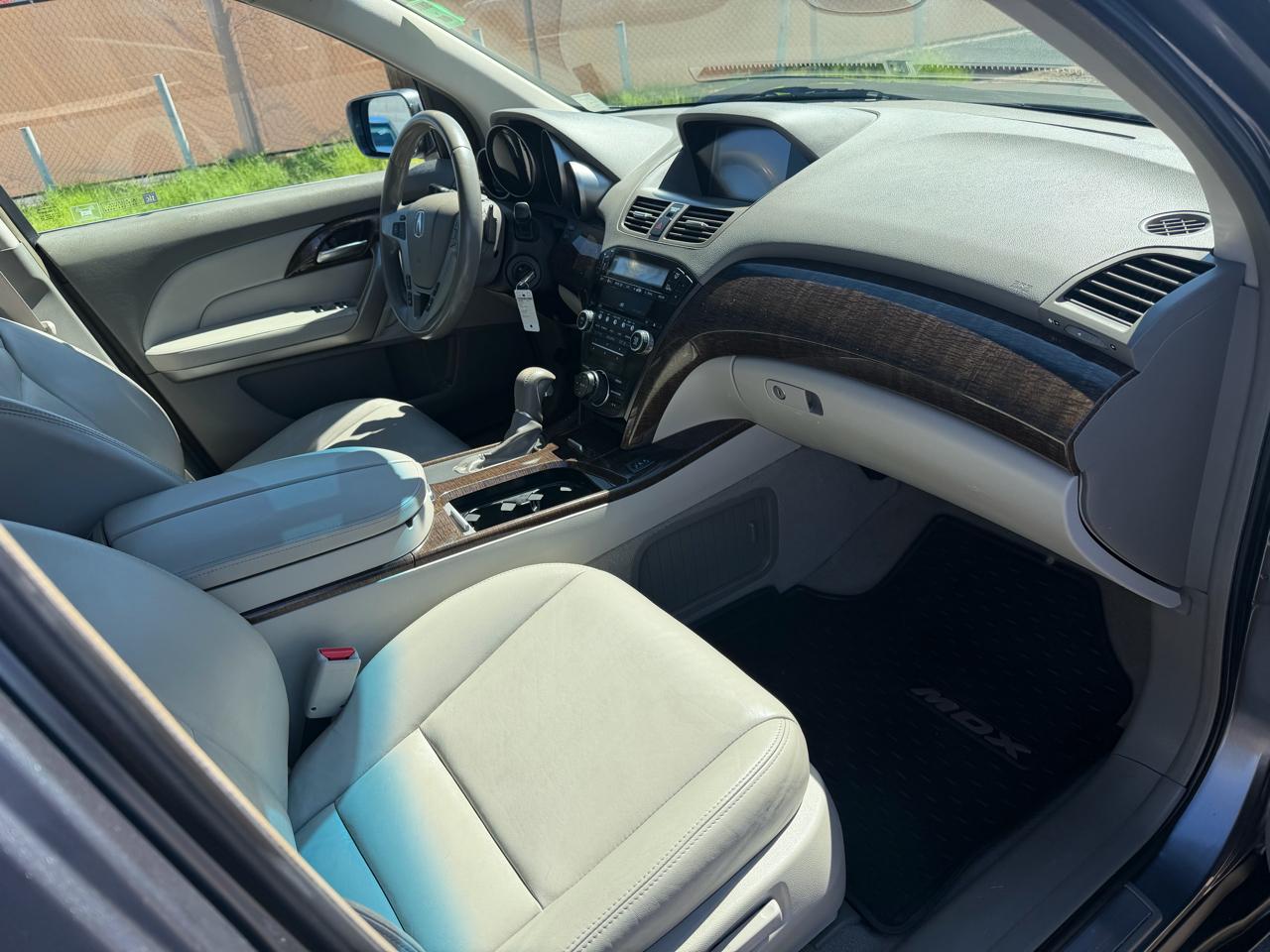 Acura MDX 6-Spd AT w/Tech Package 2012