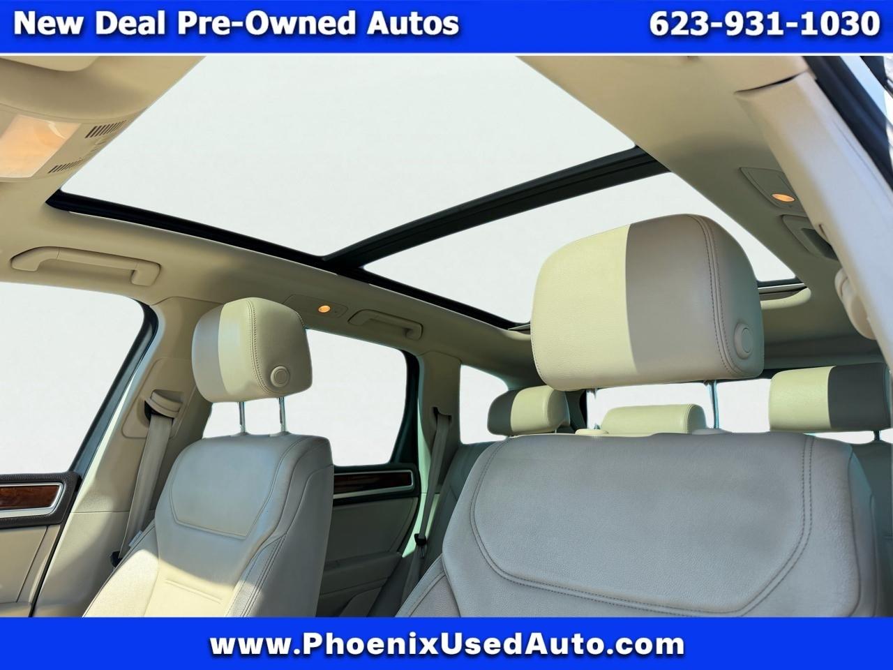 Volkswagen Touareg VR6 Sport w/Navigation 2012