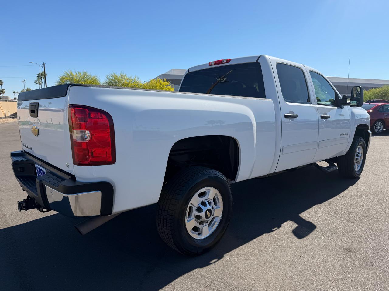 Chevrolet Silverado 2500HD LT Crew Cab 2WD 2013