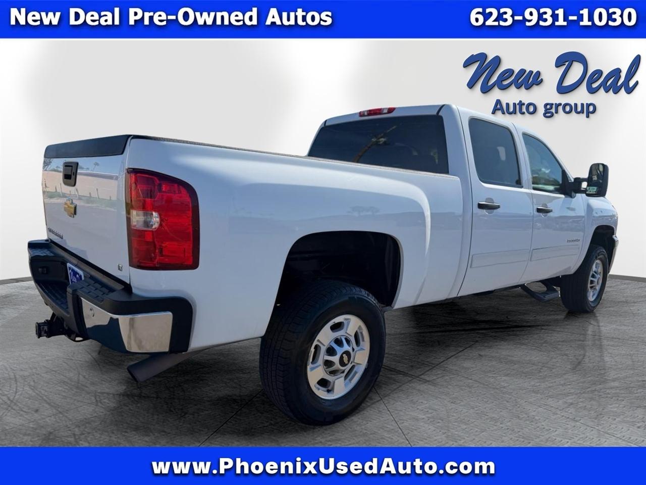 Chevrolet Silverado 2500HD LT Crew Cab 2WD 2013