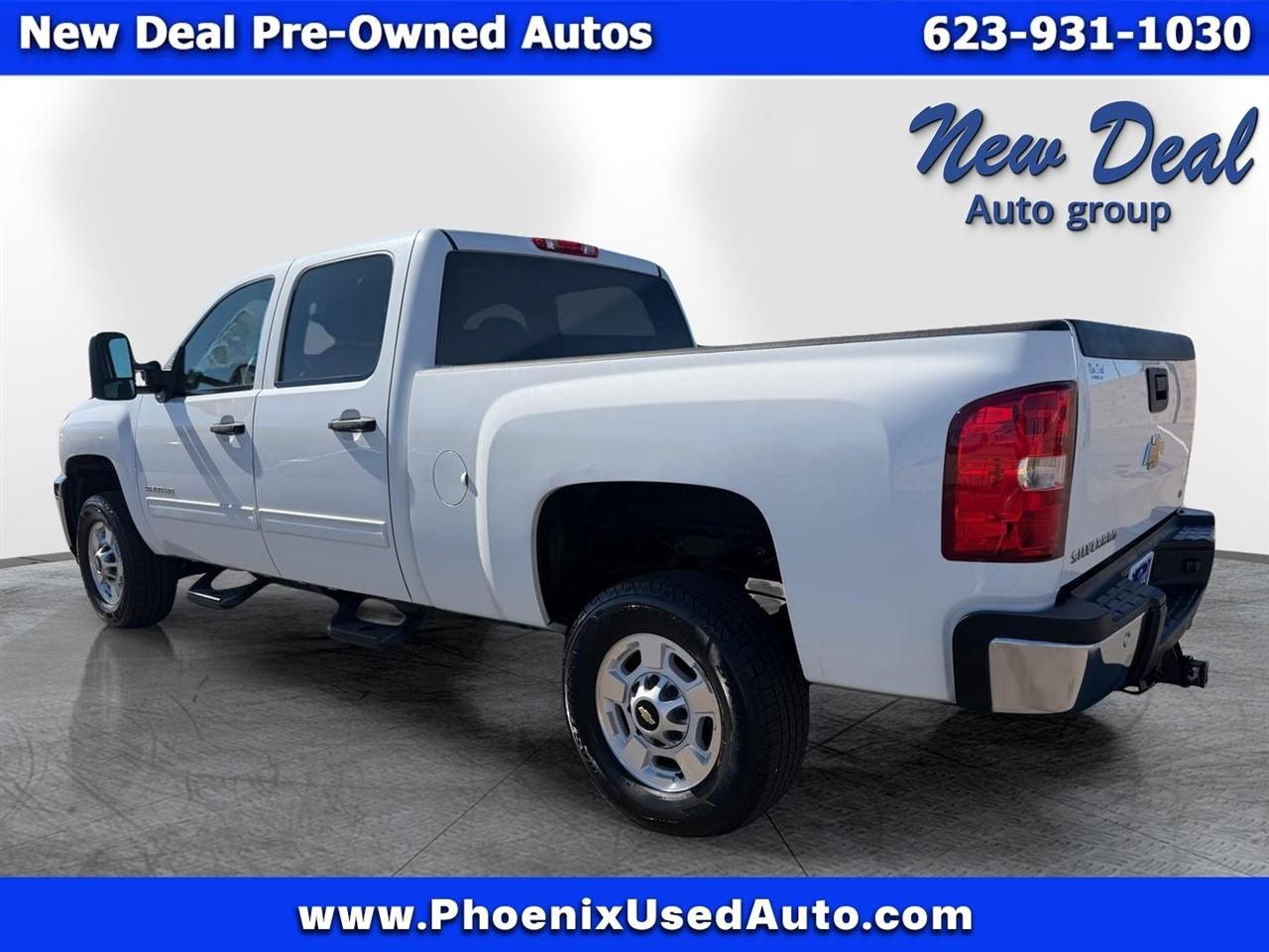 Chevrolet Silverado 2500HD LT Crew Cab 2WD 2013
