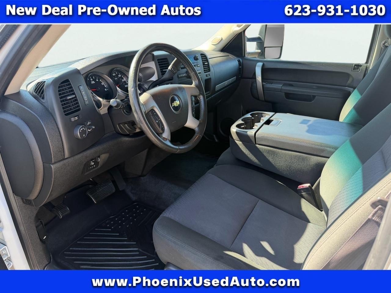 Chevrolet Silverado 2500HD LT Crew Cab 2WD 2013