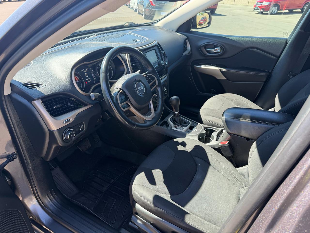 Jeep Cherokee Latitude FWD 2018