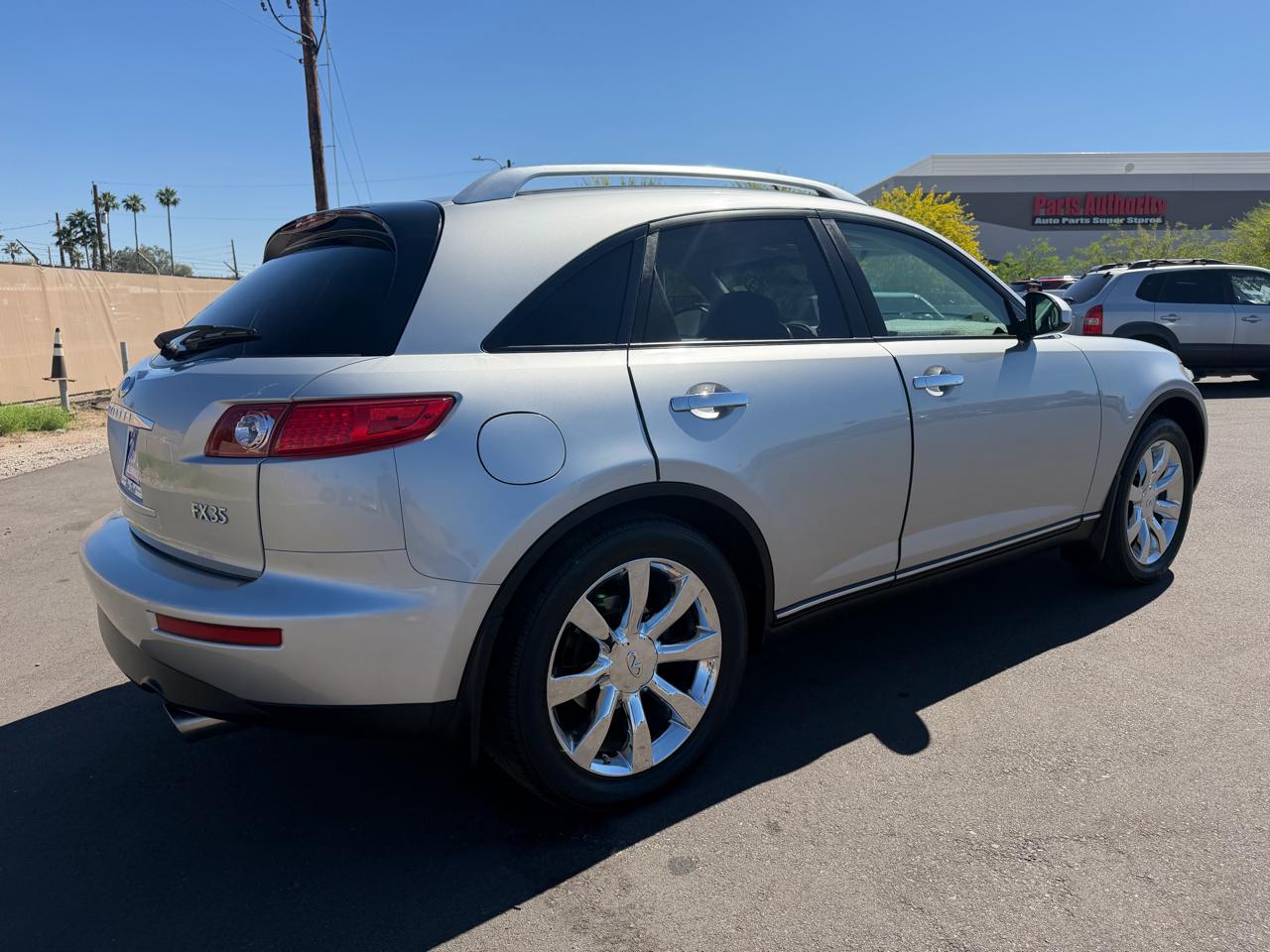 Infiniti FX FX35 2WD 2004