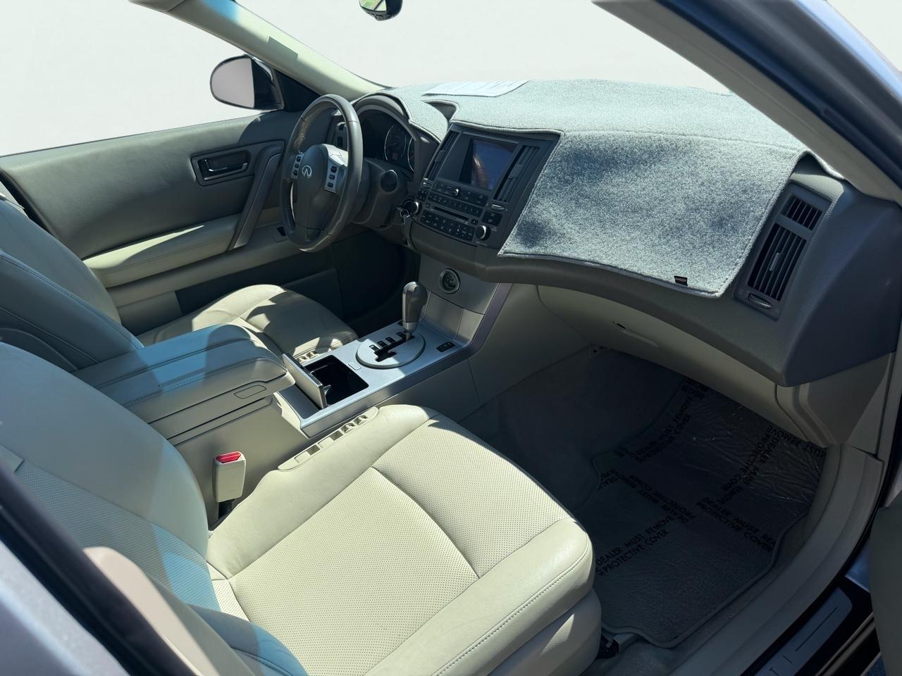 Infiniti FX FX35 2WD 2004