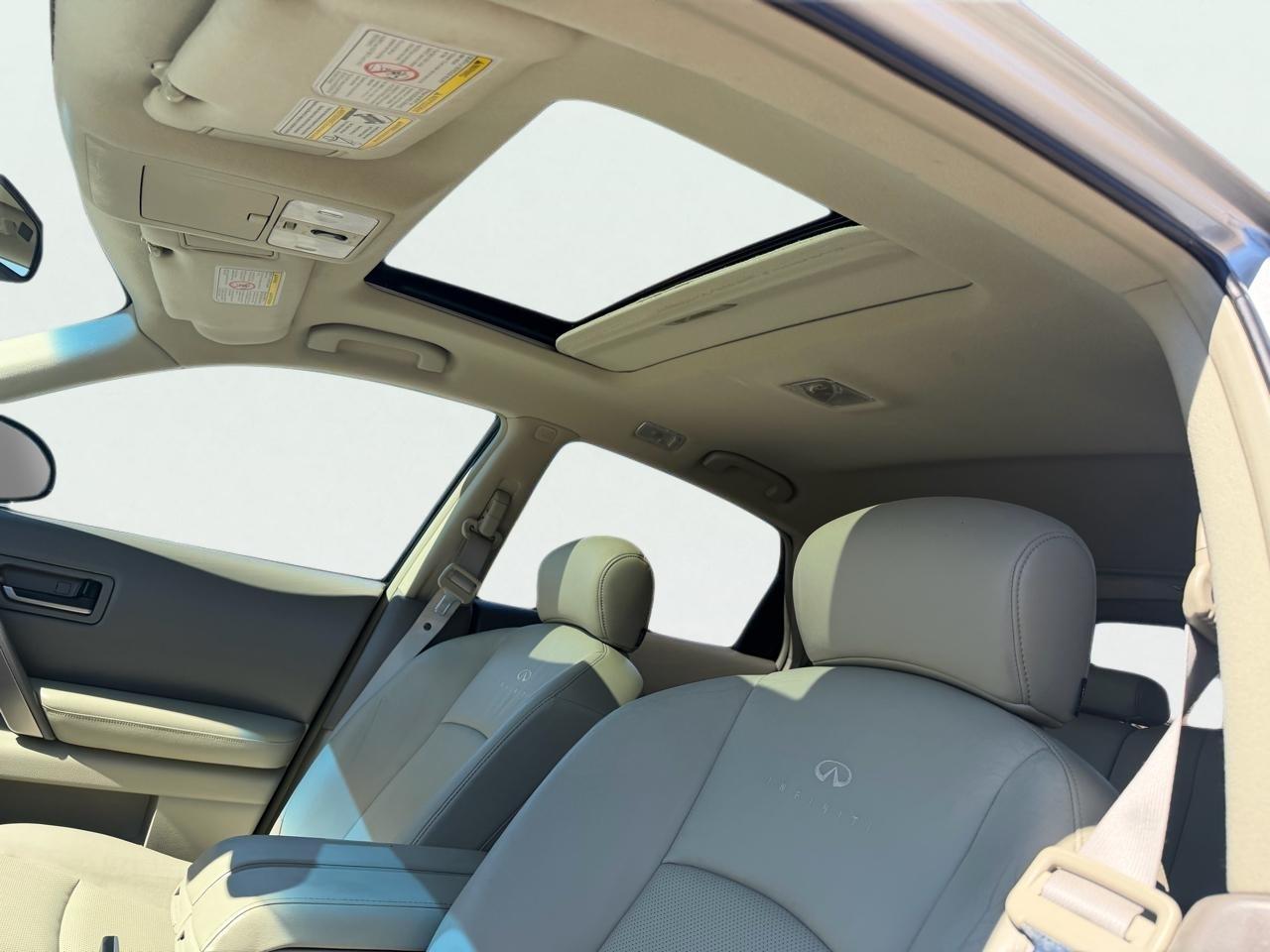 Infiniti FX FX35 2WD 2004