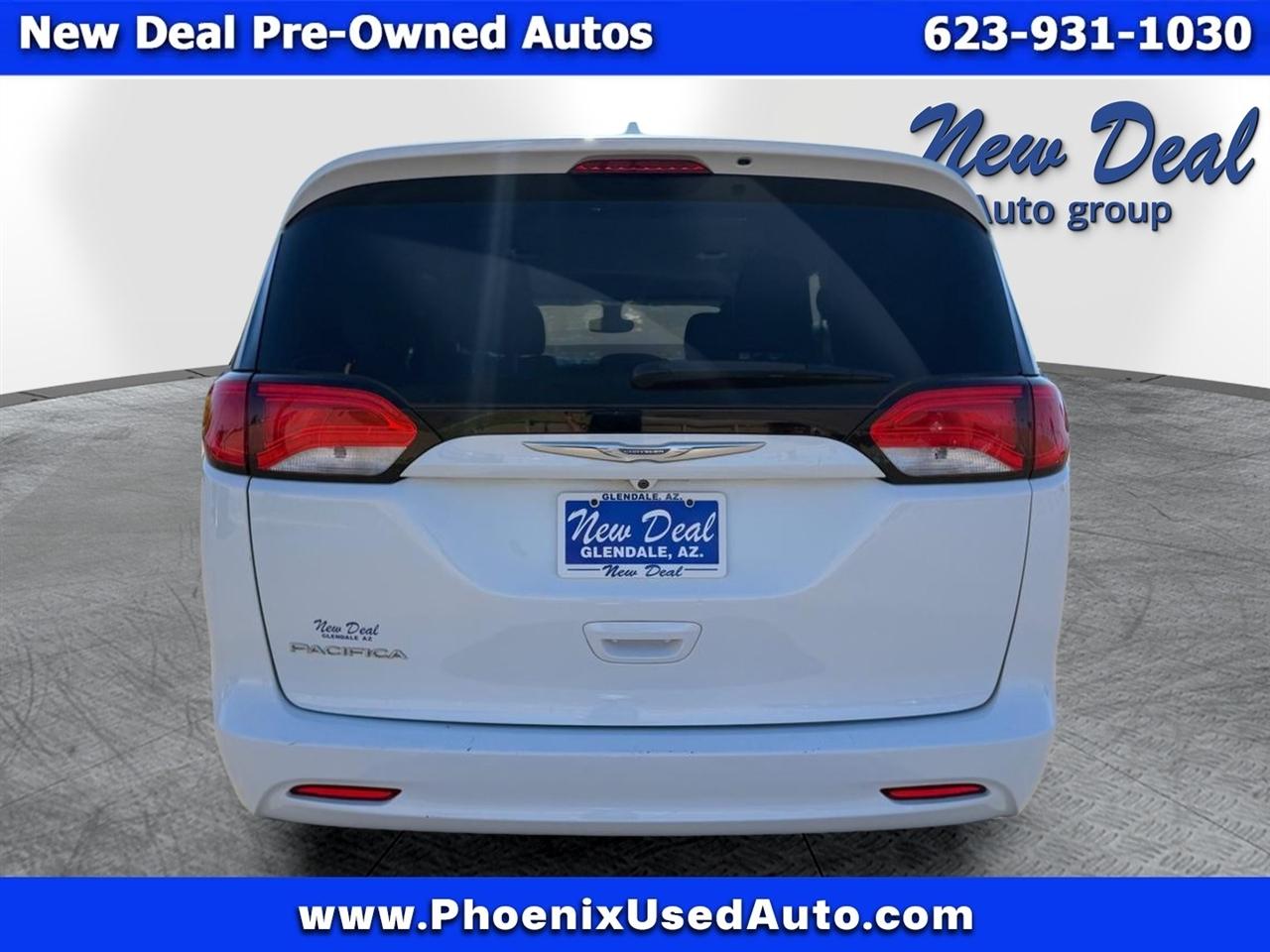 Chrysler Pacifica Touring 2017