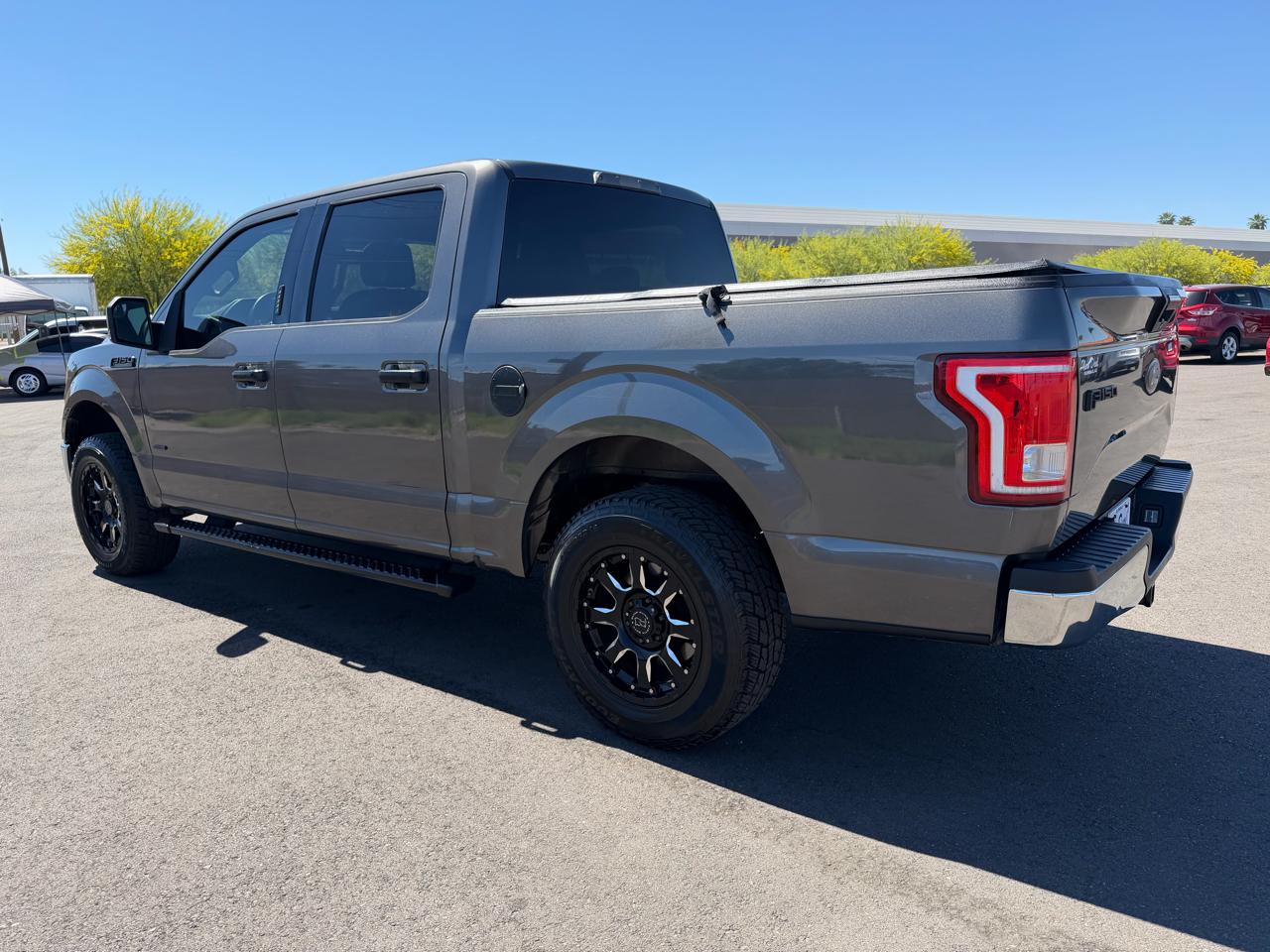 Ford F-150 2WD SuperCrew 139" XL 2016