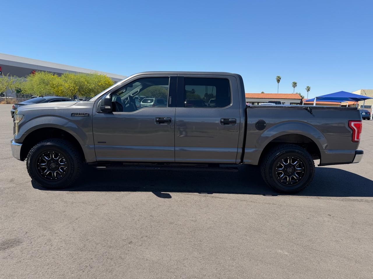 Ford F-150 2WD SuperCrew 139" XL 2016