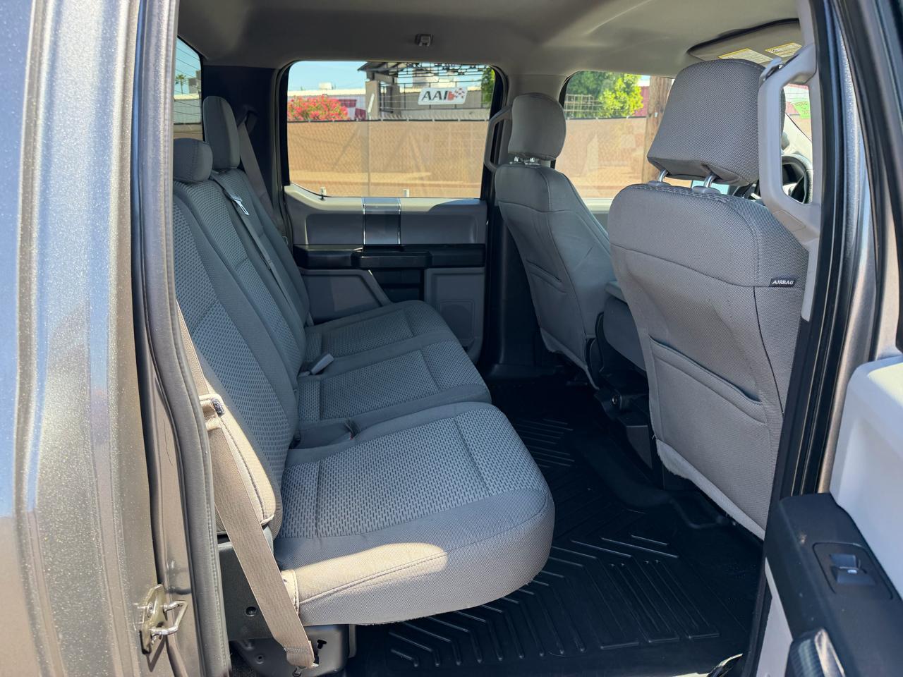 Ford F-150 2WD SuperCrew 139" XL 2016