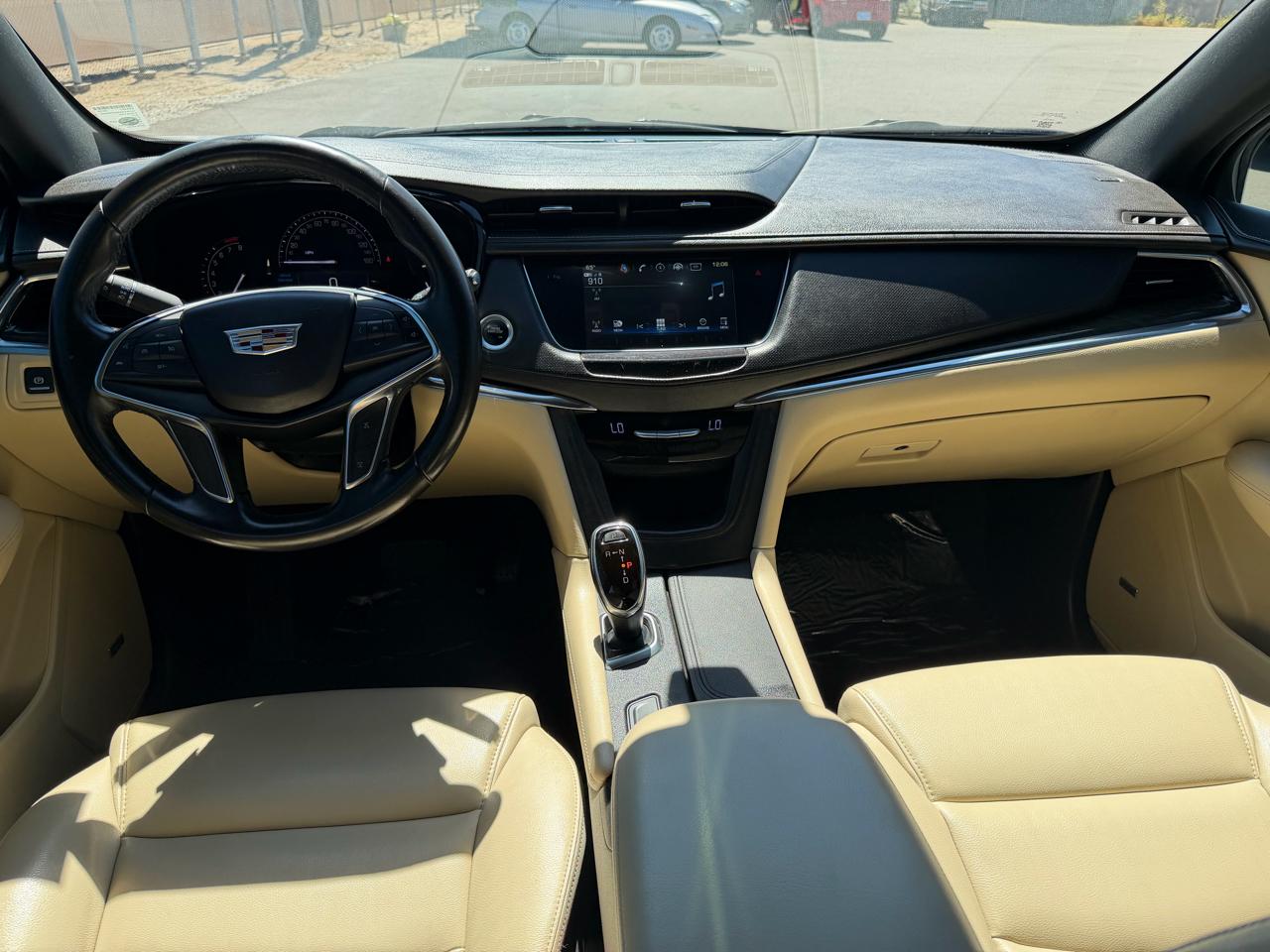 Cadillac XT5 Base 2018