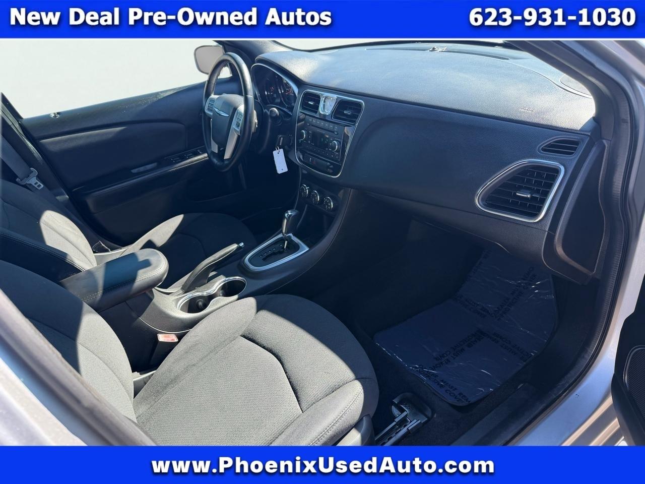 Chrysler 200 Touring 2013