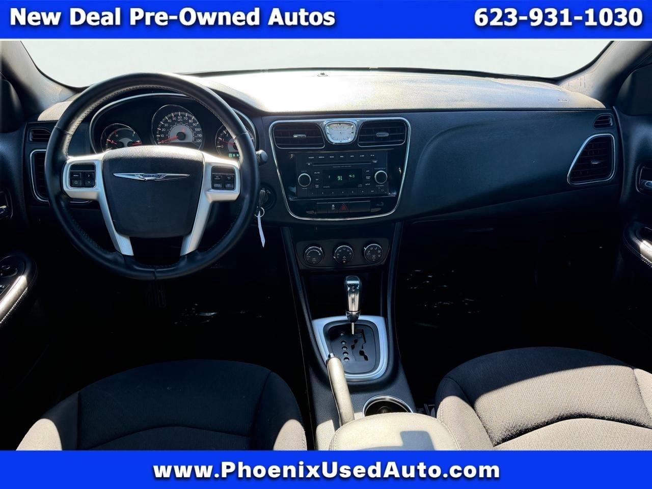 Chrysler 200 Touring 2013