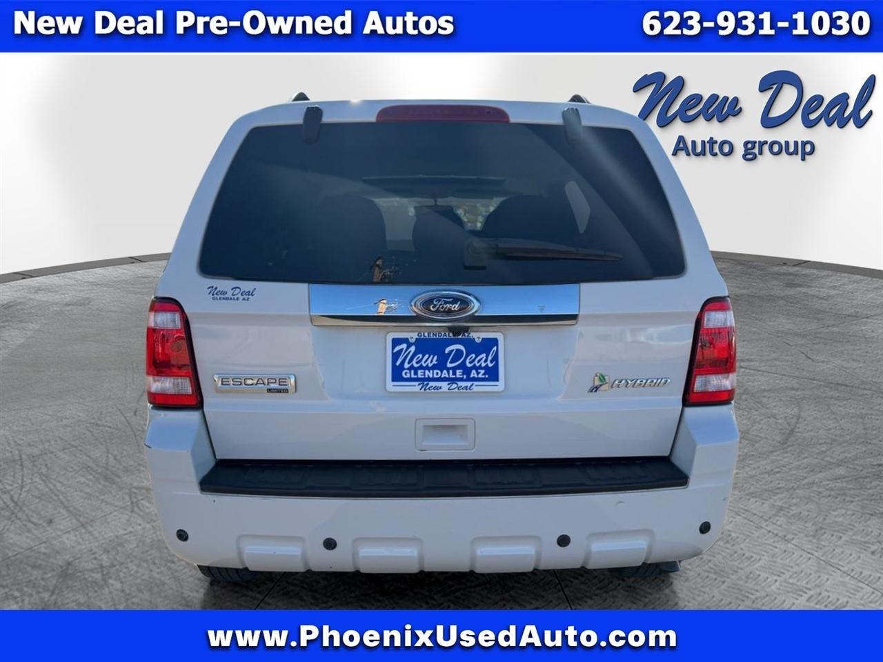 View vehicle photo 4