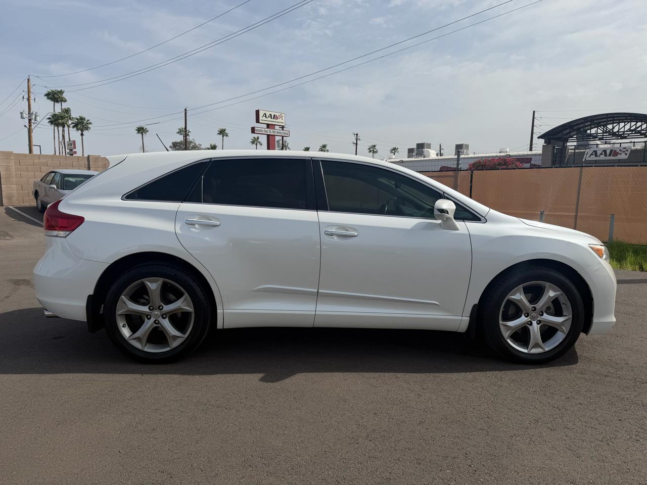 Toyota Venza XLE V6 FWD 2015