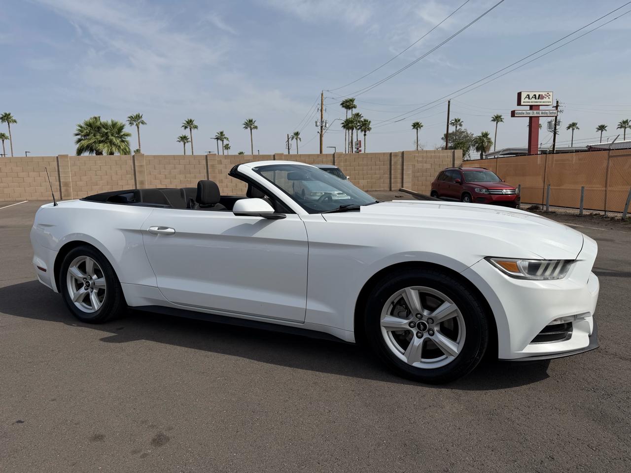 Ford Mustang V6 Convertible 2017