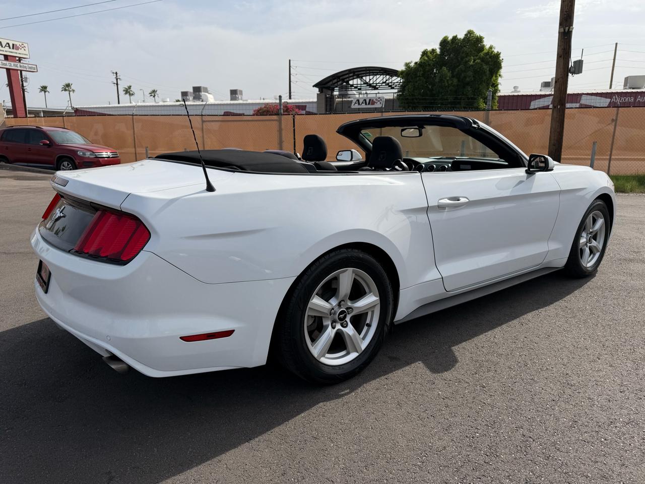 Ford Mustang V6 Convertible 2017