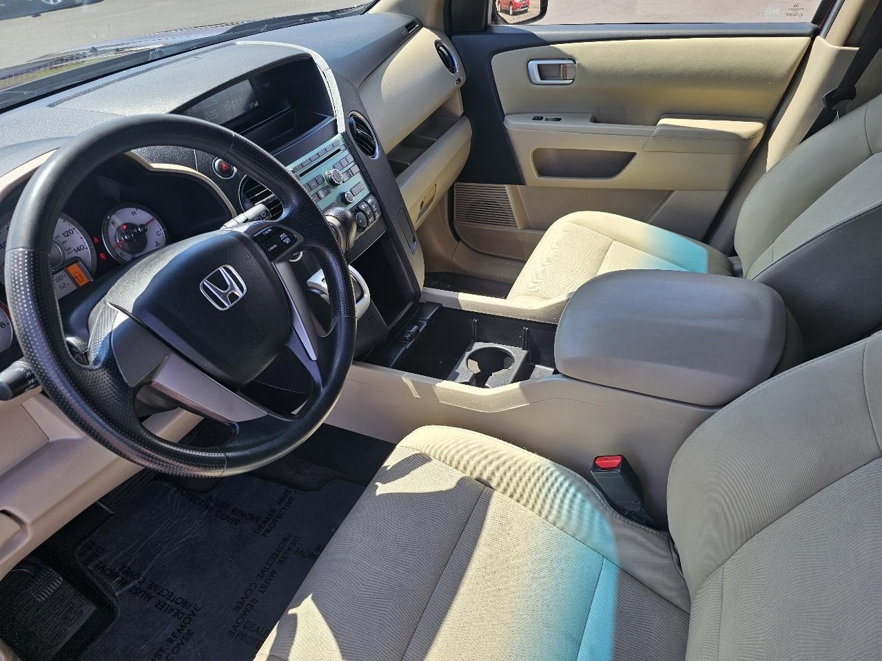 Honda Pilot LX 4WD 5-Spd AT 2011