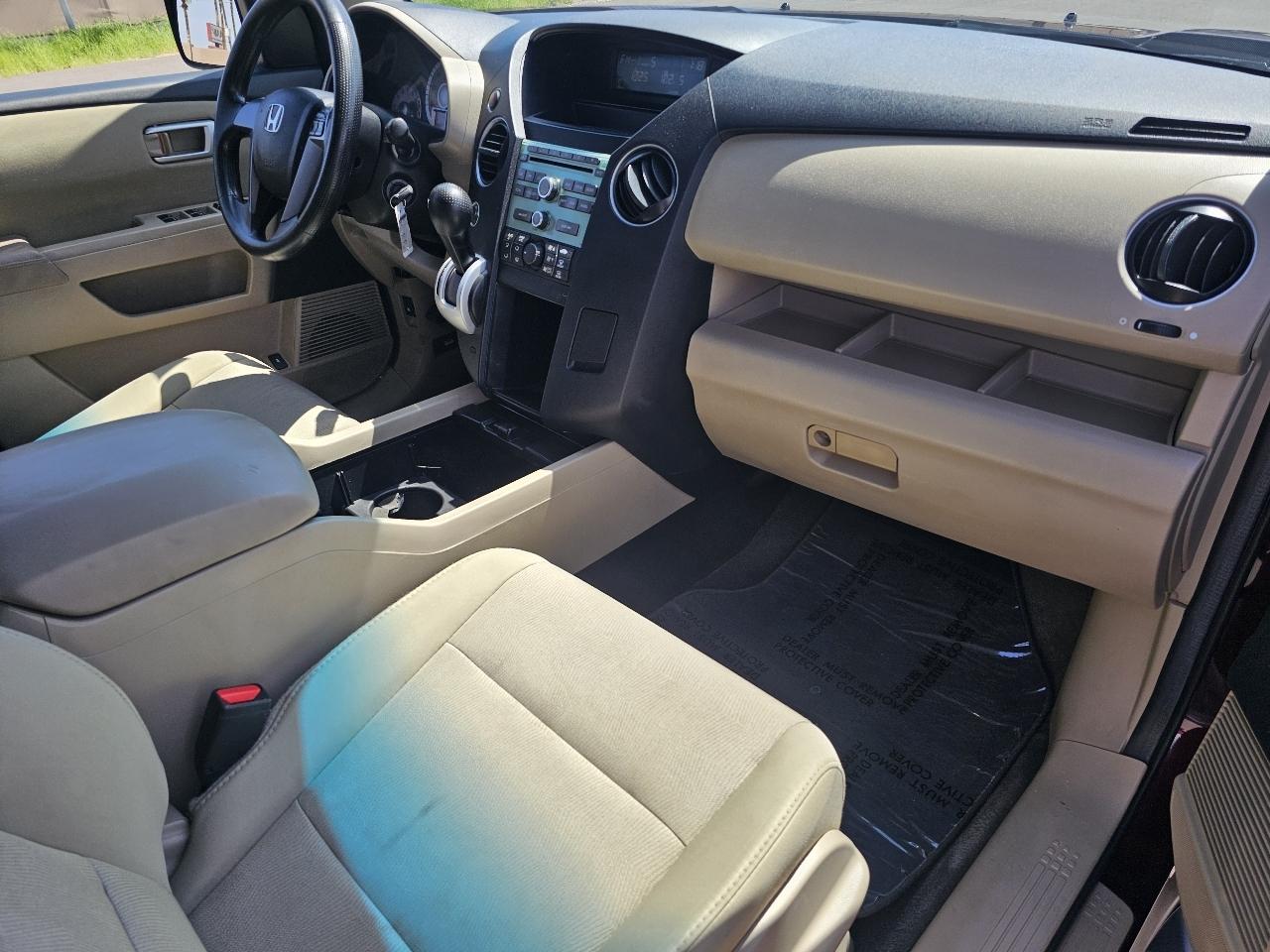 Honda Pilot LX 4WD 5-Spd AT 2011