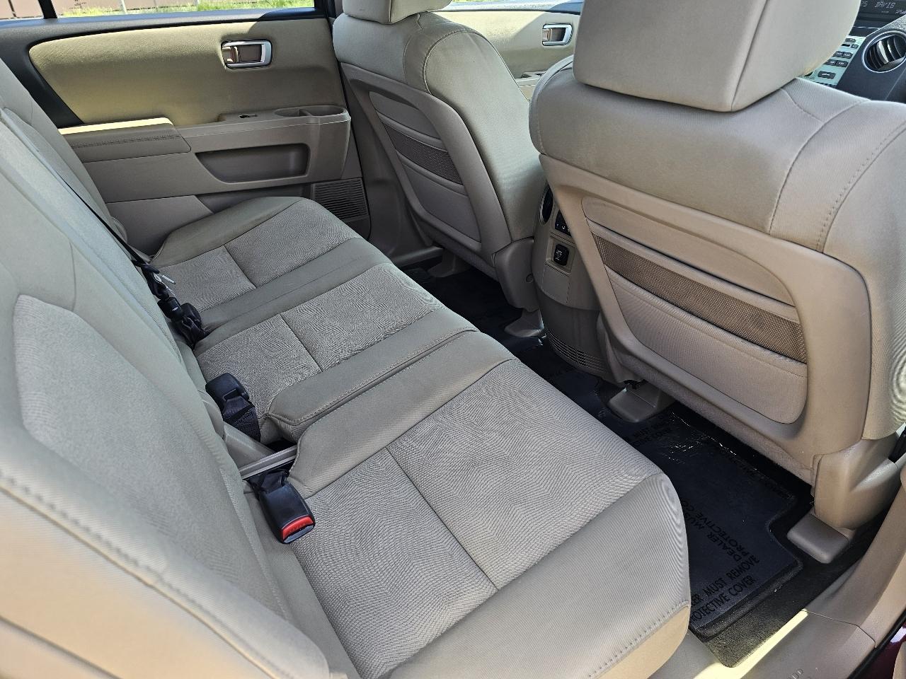 Honda Pilot LX 4WD 5-Spd AT 2011