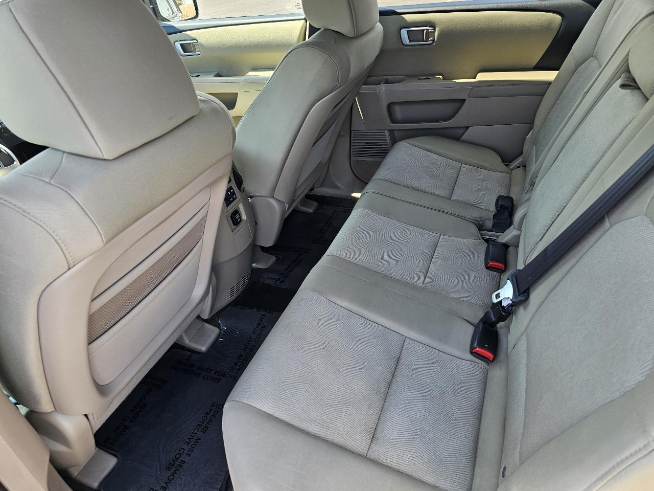 Honda Pilot LX 4WD 5-Spd AT 2011