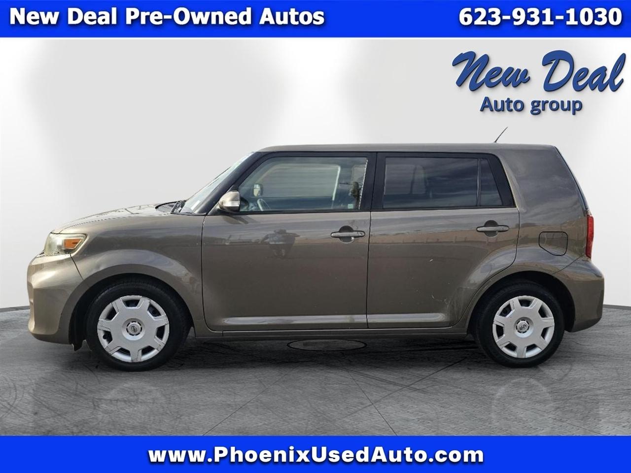 Scion xB 5-Door Wagon 4-Spd AT 2012