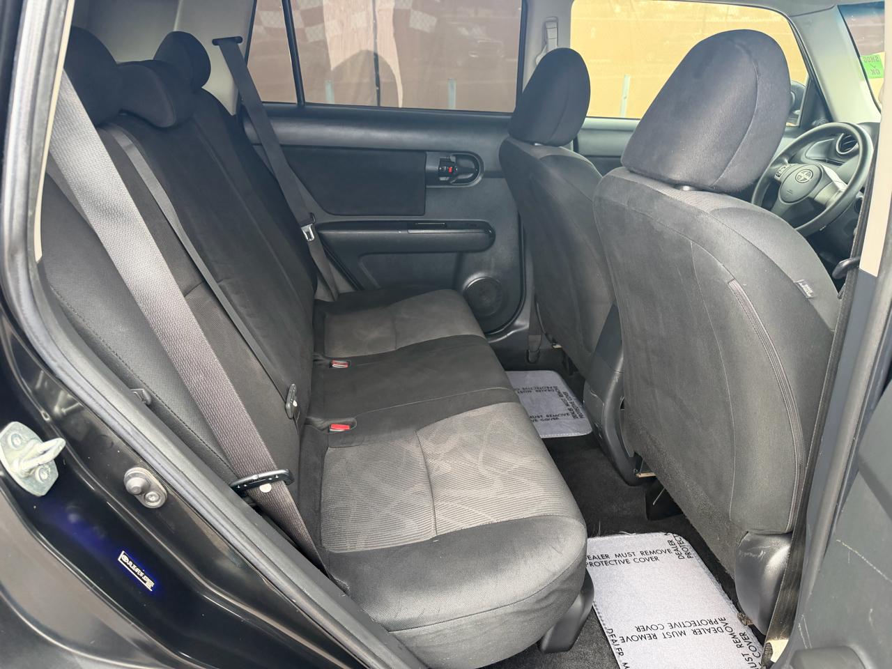 Scion xB 5-Door Wagon 4-Spd AT 2015