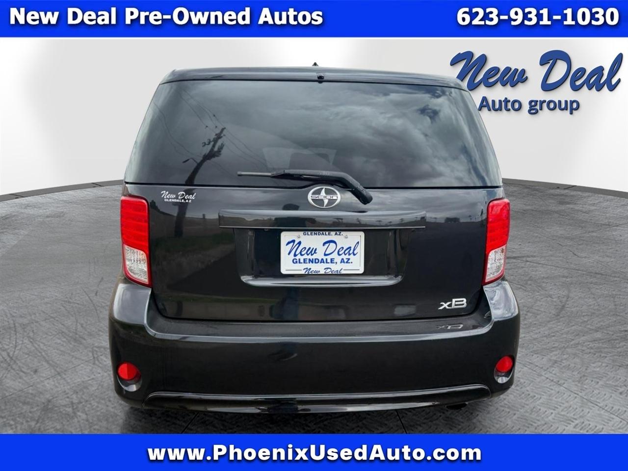 Scion xB 5-Door Wagon 4-Spd AT 2015