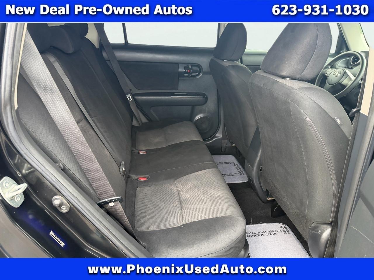 Scion xB 5-Door Wagon 4-Spd AT 2015