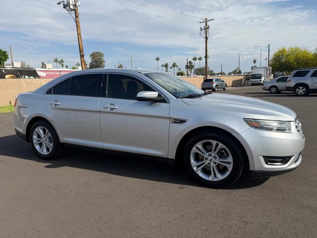 2016 Ford Taurus SEL