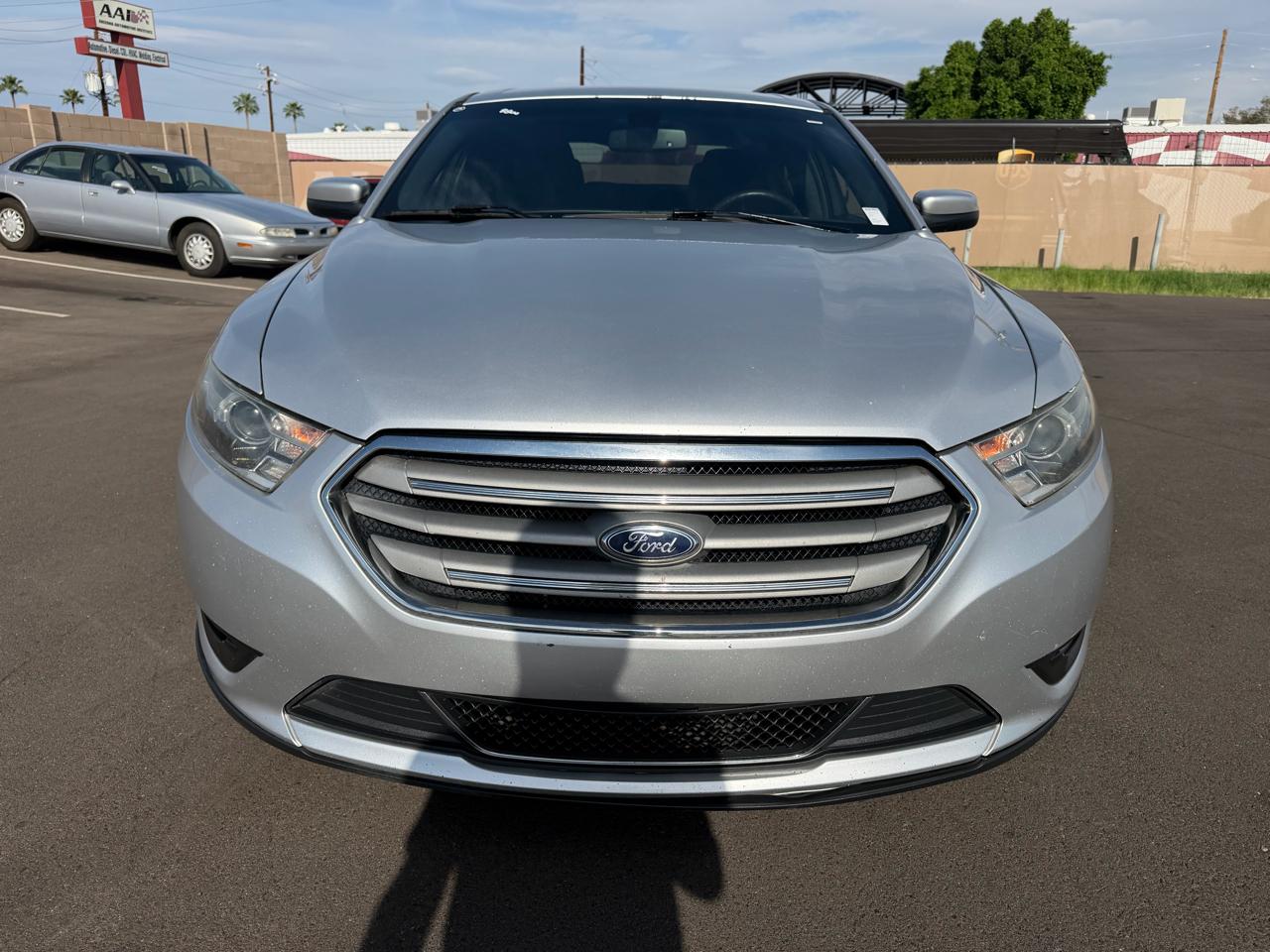 Ford Taurus SEL FWD 2016