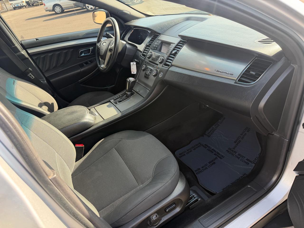 Ford Taurus SEL FWD 2016