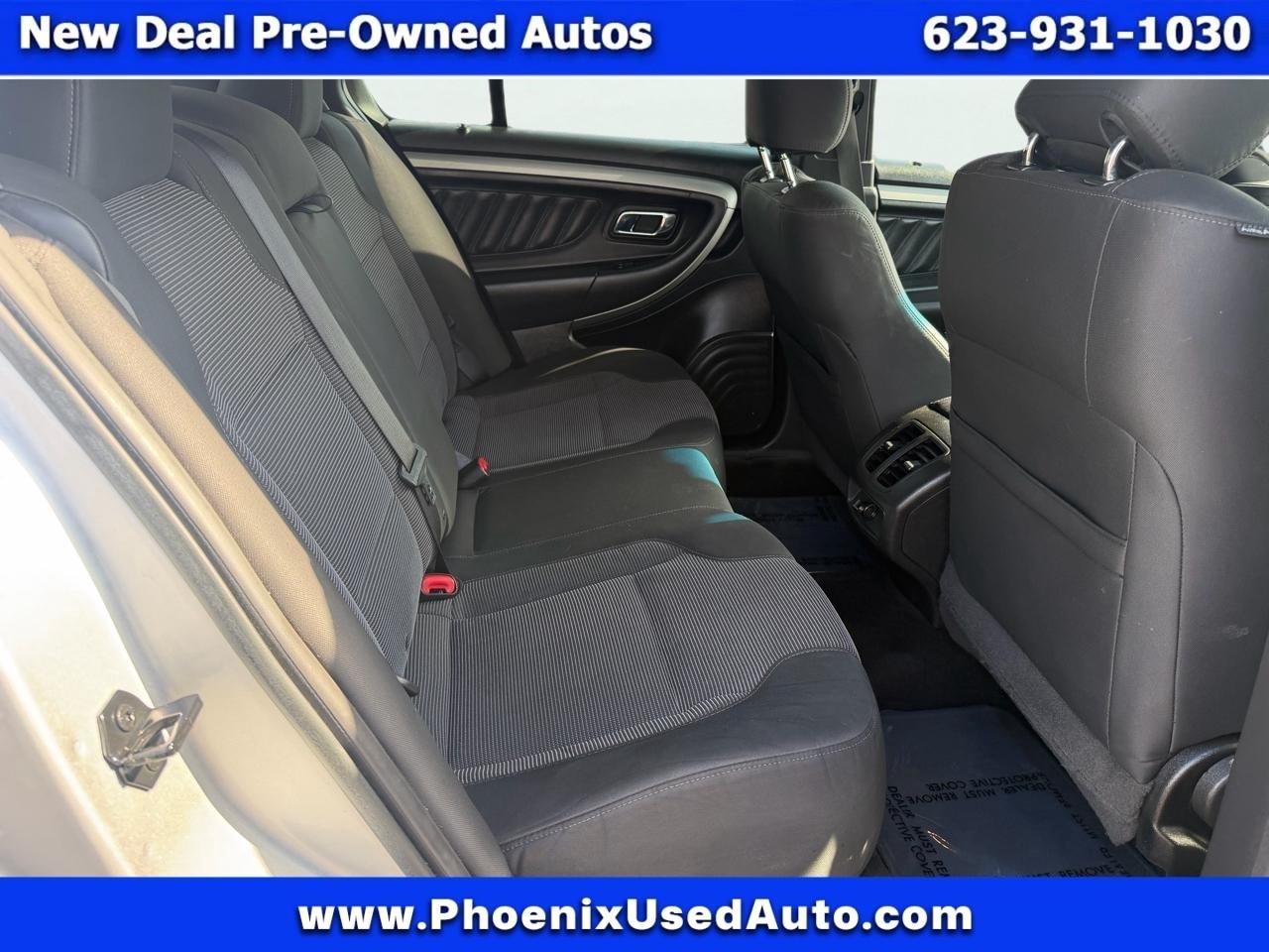 Ford Taurus SEL FWD 2016