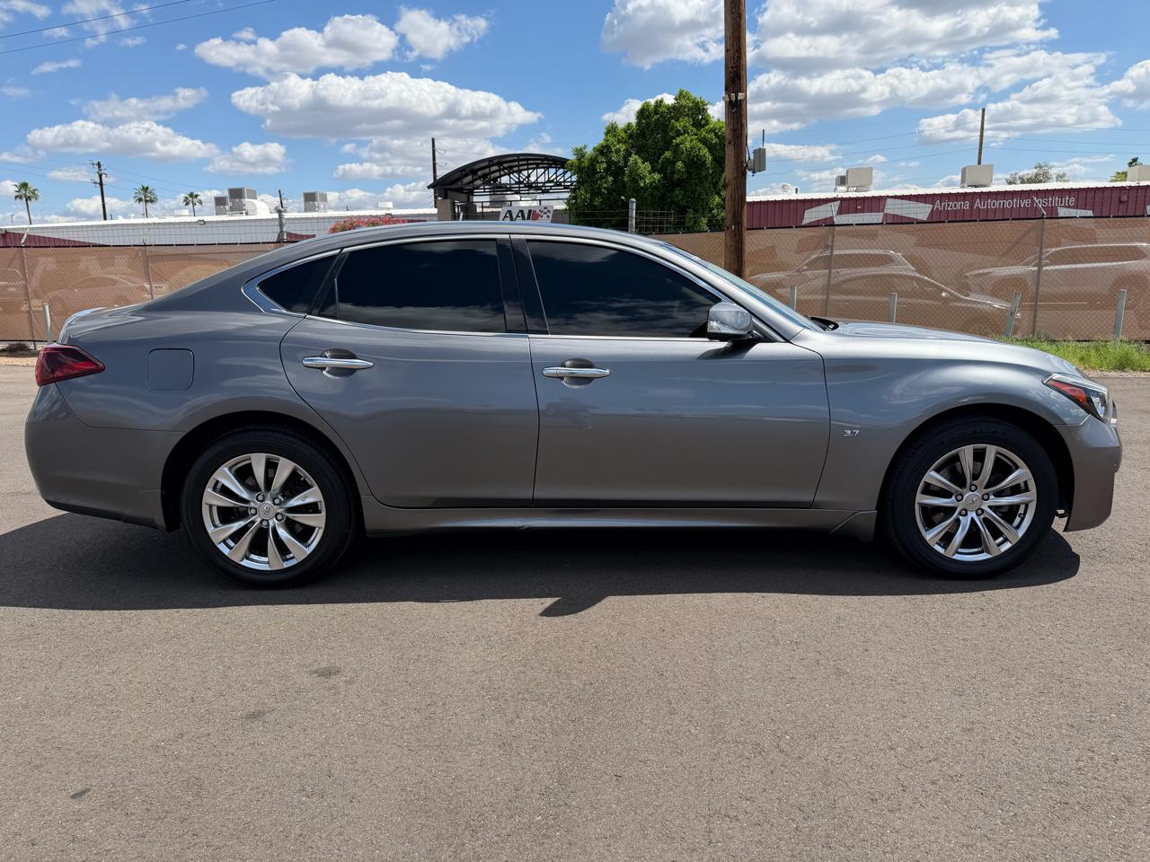 Infiniti Q70 3.7 AWD 2015