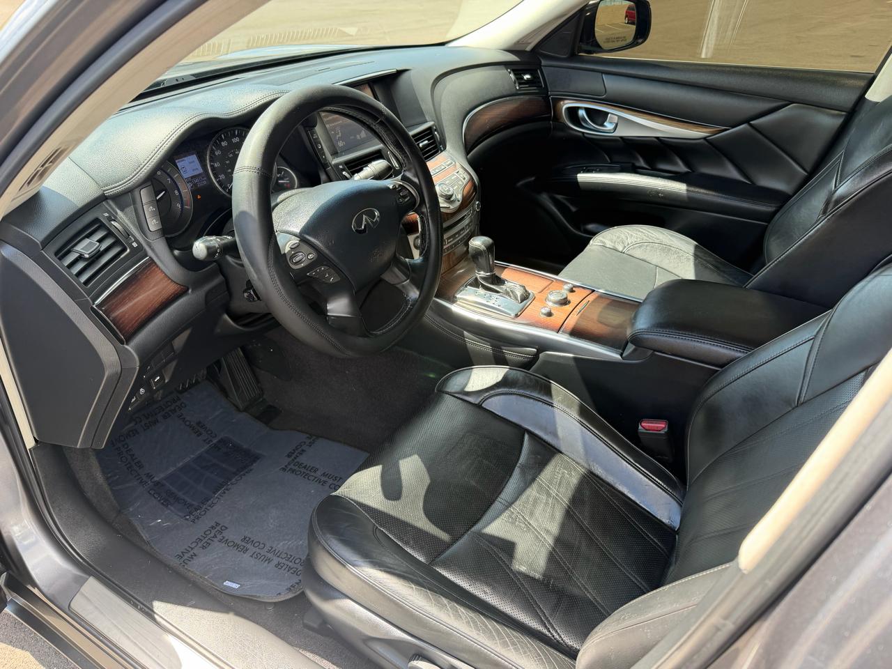 Infiniti Q70 3.7 AWD 2015