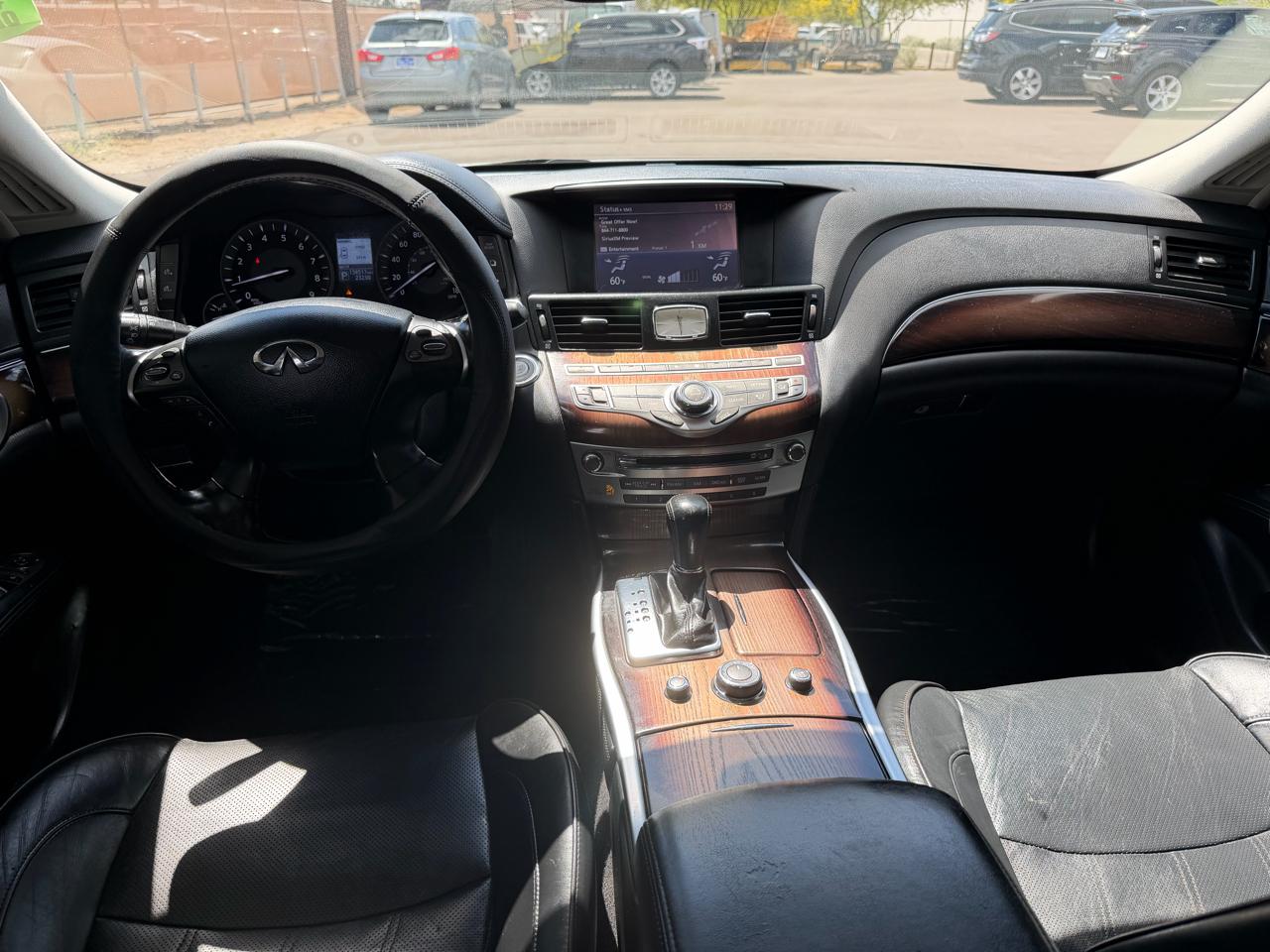 Infiniti Q70 3.7 AWD 2015